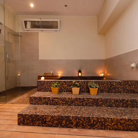 Luxury 3 Fiat, Ariberto Home, Tra Centro Storico Di E Navigli, Con Spaziosa Jacuzzi Apartment *